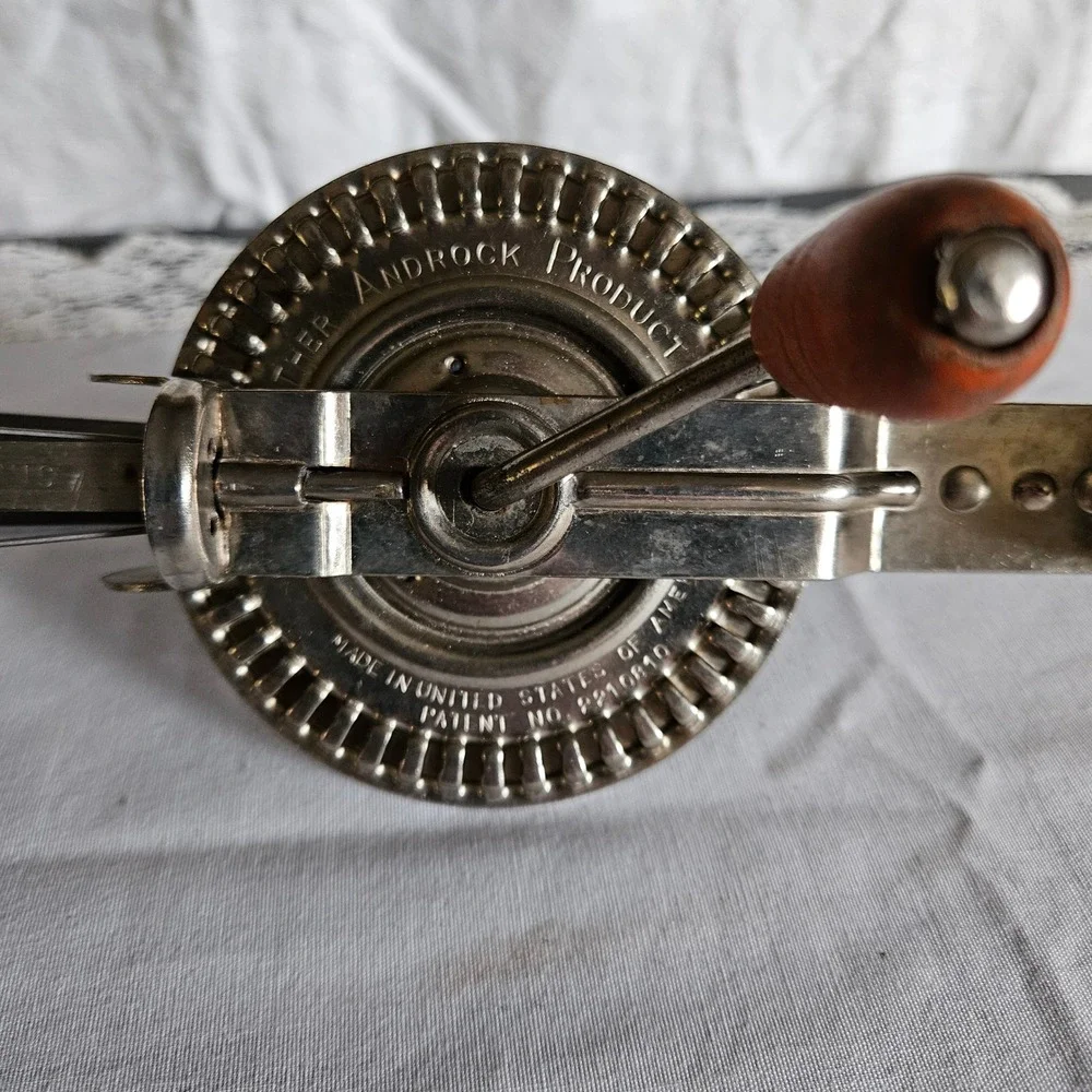 Vintage Another Androck Product Egg Beater USA